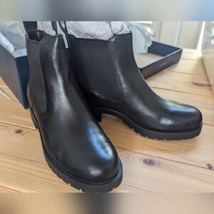 Cole Haan Jannie Bootie WP II | Size 6.5